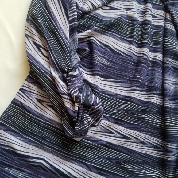 J-Lo Quarter Sleeve Blouse - Picture 3 of 4